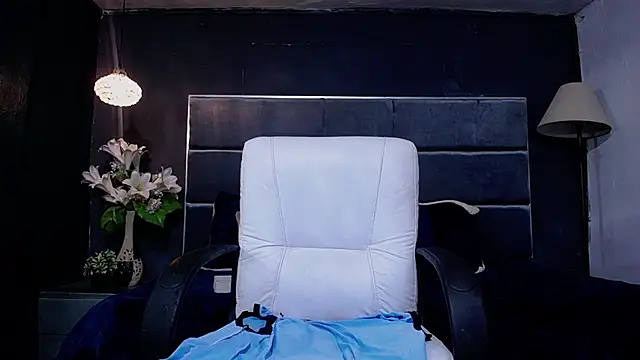 blackbignude online show from October 25, 1:24 am