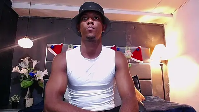 blackbignude online show from December 20, 1:23 am