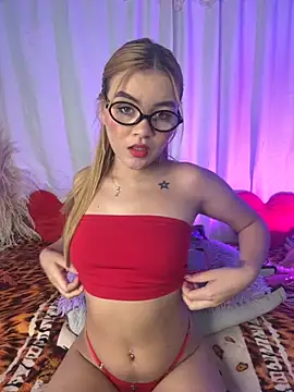 Snapshot of Miaa_rosses3 chatting on November 27, 11:40 pm Miaa rosses3 online show from November 27, 11:40 pm