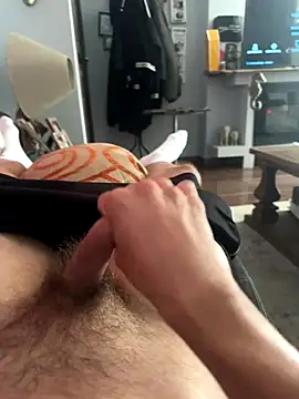 Snapshot of hools91 chatting on October 13, 9:20 am hools91 online show from October 13, 9:20 am