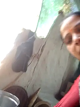 Snapshot of Cutreet chatting on December 18, 5:13 am Cutreet online show from December 18, 5:13 am