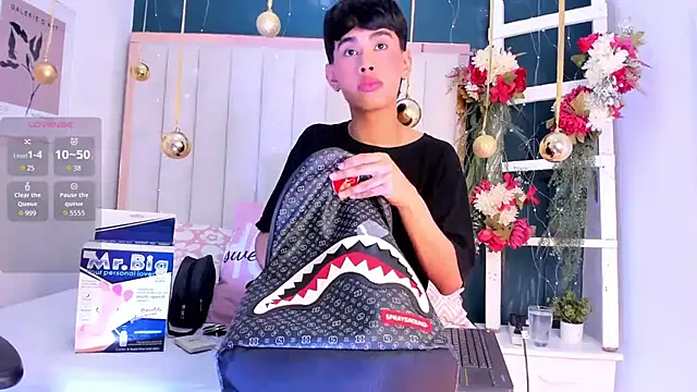 Jim twink online show from December 4, 7:33 pm