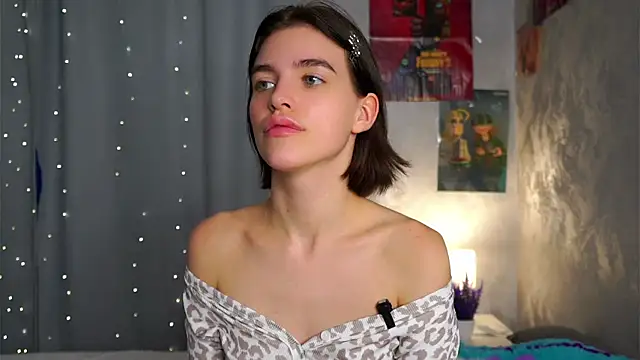 EleneButton online show from January 18, 1:42 am