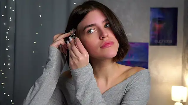 EleneButton online show from February 8, 1:42 am