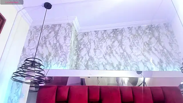 Snapshot of Sheilly_brown chatting on February 13, 9:44 pm Sheilly brown online show from February 13, 9:44 pm