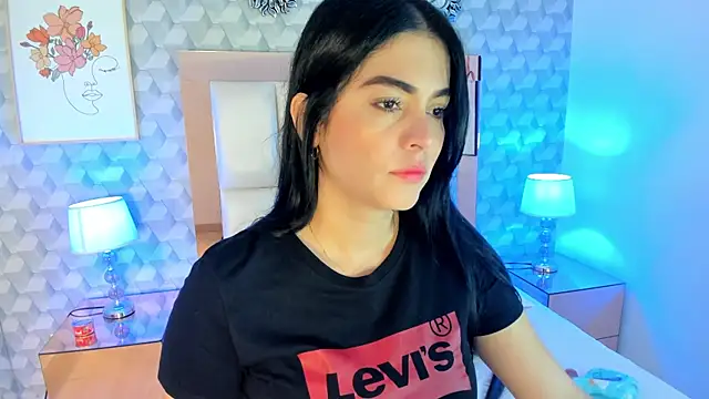 Sasha  sims   online show from October 29, 11:34 am