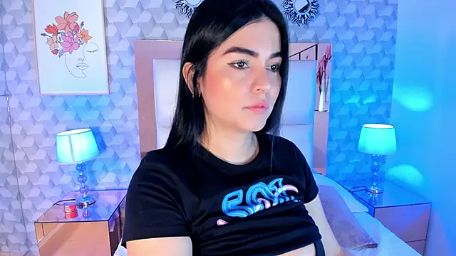 Sasha  sims   online show from October 31, 11:00 am