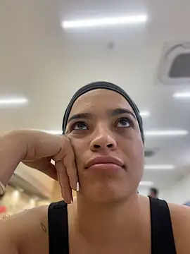 JuanitaMore01 online show from February 7, 6:33 pm