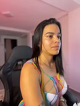 JuanitaMore01 online show from March 12, 11:00 pm