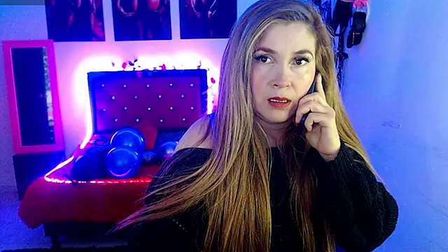 laura evans1998 online show from September 20, 2:07 pm