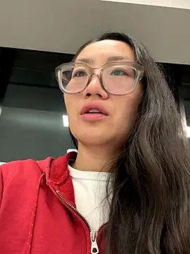 Snapshot of Aliciaz3 chatting on November 11, 9:31 am Aliciaz3 online show from November 11, 9:31 am