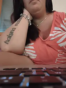 LaReginaNera online show from June 16, 6:43 pm