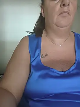LaReginaNera online show from June 25, 10:53 am