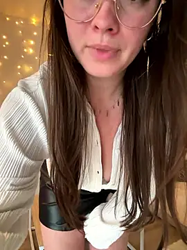 liloush   online show from January 19, 3:05 pm