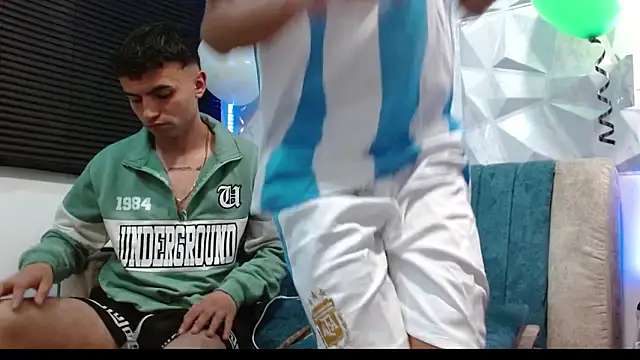 Isaac tan online show from September 12, 8:03 am