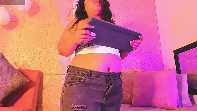 Snapshot of DestinySins chatting on October 21, 5:13 pm DestinySins online show from October 21, 5:13 pm