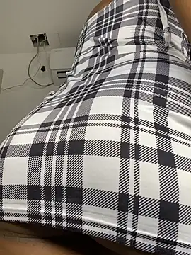 Rousevans  online show from September 27, 4:39 am