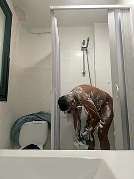 Snapshot of Complacientesexx chatting on April 2, 10:13 am Complacientesexx online show from April 2, 10:13 am