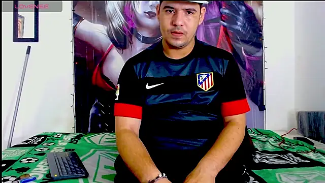 Snapshot of smith_hot29 chatting on February 2, 2:54 am smith hot29 online show from February 2, 2:54 am