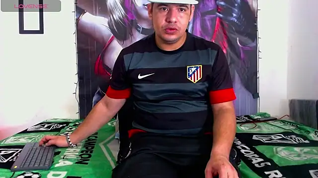 Snapshot of smith_hot29 chatting on February 15, 3:14 am smith hot29 online show from February 15, 3:14 am