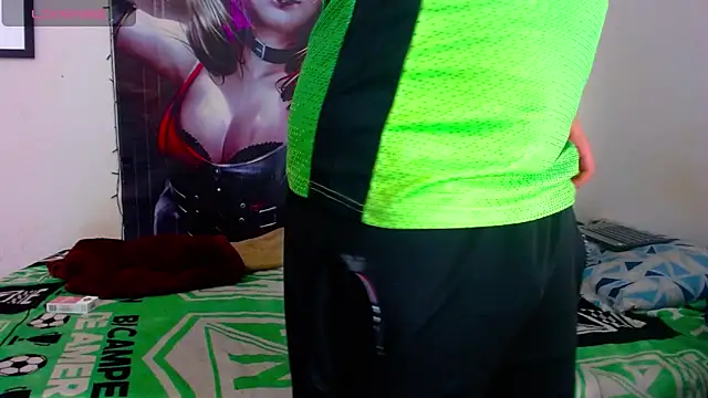 Snapshot of smith_hot29 chatting on February 26, 3:05 am smith hot29 online show from February 26, 3:05 am