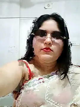 Snapshot of Nusrat-N chatting on July 16, 5:02 am Nusrat-N online show from July 16, 5:02 am