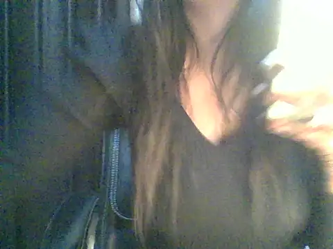 Snapshot of Sucking_queen01 chatting on December 1, 8:58 pm Sucking queen01 online show from December 1, 8:58 pm