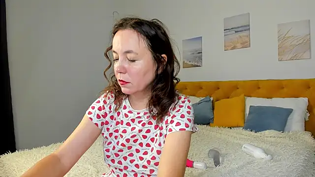 Kira Adler online show from October 12, 1:15 am