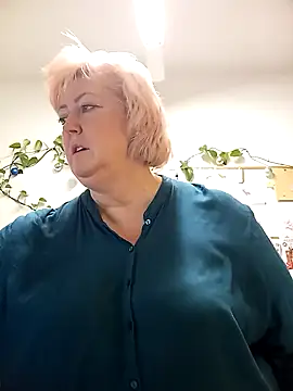 Snapshot of TerezaVelvet chatting on September 30, 5:12 am TerezaVelvet online show from September 30, 5:12 am