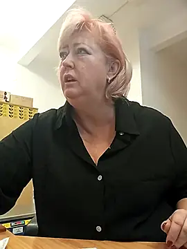 Snapshot of TerezaVelvet chatting on October 13, 7:08 am TerezaVelvet online show from October 13, 7:08 am