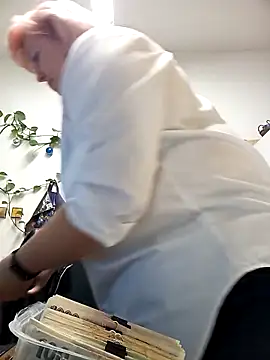 Snapshot of TerezaVelvet chatting on October 16, 4:57 am TerezaVelvet online show from October 16, 4:57 am