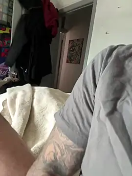 makeyoucum1716 online show from April 26, 7:33 pm