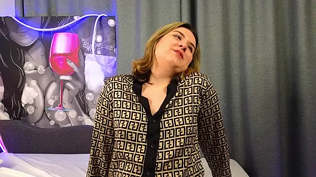 ElizabethDixon online show from September 25, 7:17 pm