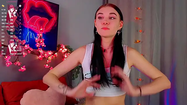 JenniferSullivan online show from October 19, 10:21 pm