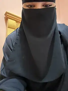 Snapshot of _Laiali_ chatting on July 11, 2:42 pm Laiali online show from July 11, 2:42 pm