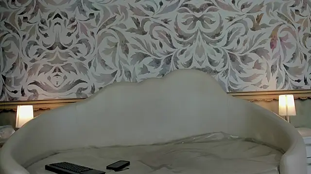 magnus serket online show from October 31, 11:33 am