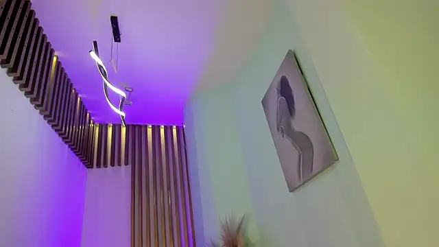 Snapshot of MacarenaRosse chatting on October 7, 9:01 pm MacarenaRosse online show from October 7, 9:01 pm