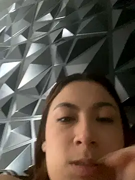 Snapshot of MacarenaRosse chatting on October 21, 7:36 pm MacarenaRosse online show from October 21, 7:36 pm