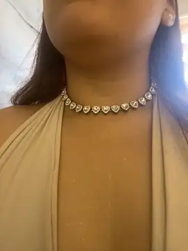 Snapshot of MacarenaRosse chatting on October 25, 4:46 pm MacarenaRosse online show from October 25, 4:46 pm