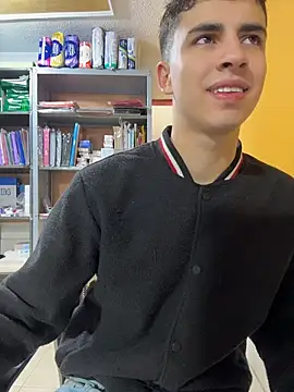 Snapshot of AdrianRinaldi chatting on May 13, 2:03 pm AdrianRinaldi online show from May 13, 2:03 pm