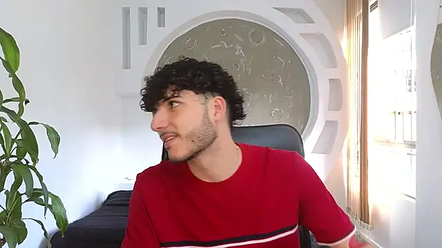 Snapshot of Rafael_Mendezz chatting on October 2, 8:16 pm Rafael Mendezz online show from October 2, 8:16 pm