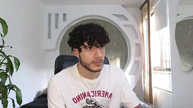 Rafael Mendezz online show from October 10, 9:03 pm