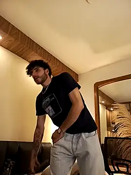 Snapshot of Rafael_Mendezz chatting on February 17, 8:48 pm Rafael Mendezz online show from February 17, 8:48 pm