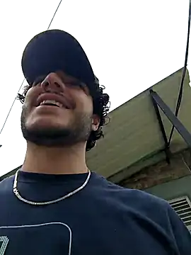 Snapshot of Rafael_Mendezz chatting on February 18, 4:14 pm Rafael Mendezz online show from February 18, 4:14 pm