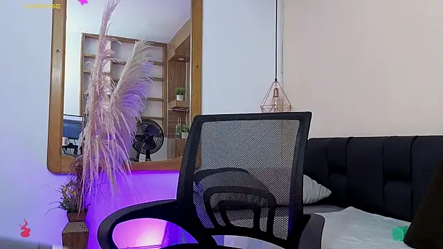 Snapshot of Rafael_Mendezz chatting on February 21, 8:32 pm Rafael Mendezz online show from February 21, 8:32 pm