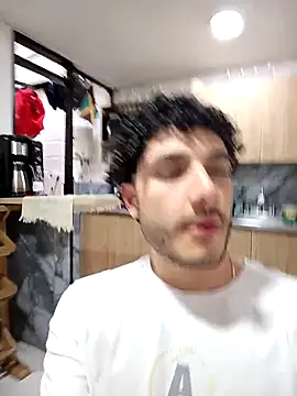 Snapshot of Rafael_Mendezz chatting on March 10, 10:04 pm Rafael Mendezz online show from March 10, 10:04 pm