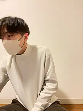 Snapshot of Yuma0718 chatting on November 23, 2:28 pm Yuma0718 online show from November 23, 2:28 pm