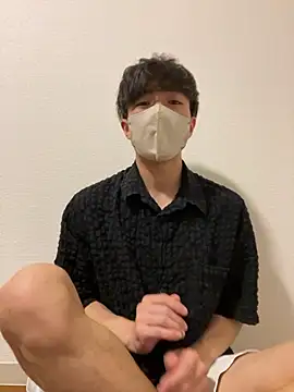 Snapshot of Yuma0718 chatting on November 29, 3:37 pm Yuma0718 online show from November 29, 3:37 pm