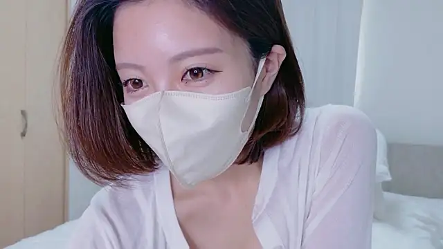 Snapshot of riko_oxo chatting on July 5, 1:23 am riko oxo online show from July 5, 1:23 am