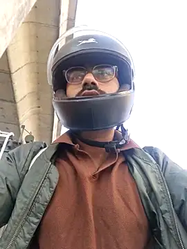 Snapshot of YoursThickDick chatting on November 15, 3:59 am YoursThickDick online show from November 15, 3:59 am